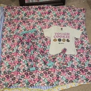 Girl Scout Blanket With Pajama Set Size 6 Cookie Design